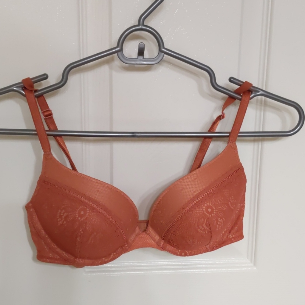 32C Victoria's Secret very sexy push up bra